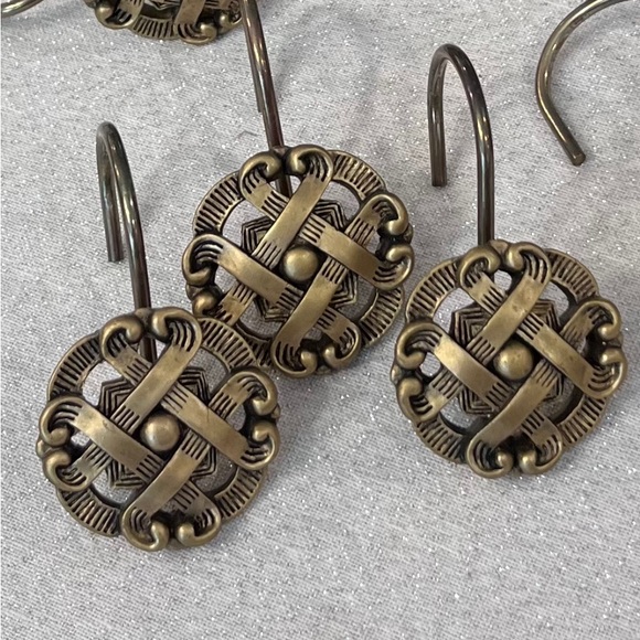 Other - Shower Curtain Hangers Hooks Bronze Brass Gold Rustic Metal Set of 12 3”